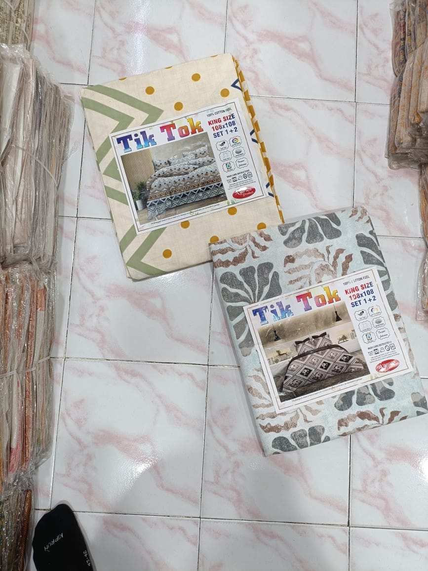 Vishal Handlooms - King size bedhseet